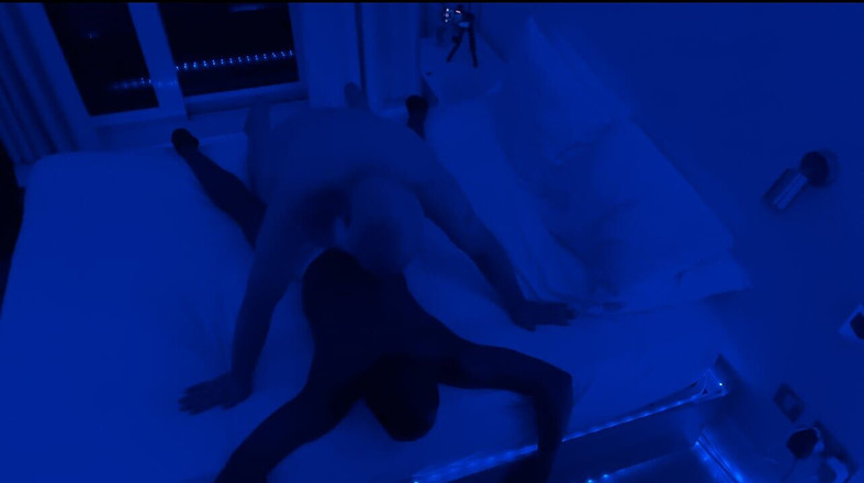 SmokeyCub: Blue Light especial