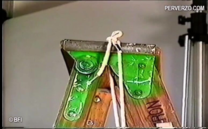 Slave Seks: Rick Savage diikat dan dikongkek