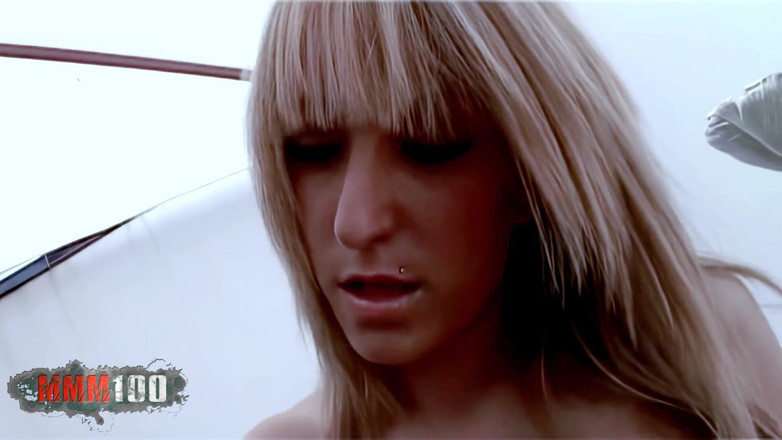 MMM100: 테라스에서 자연의 거유 스트립쇼를 하는 Jenny One 아름다운 스페인 Jenny One