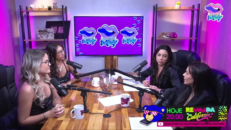 California TV: Duas Gatas Em Um Show De Dirty Talk - Bruna Carlos...