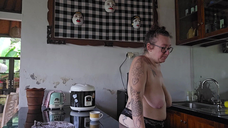 Jimbob Star Straight: Jade Topless Memasak