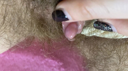 Cuteblonde666: Cận cảnh cực độ thủ dâm âm hộ đầy lông âm vật lớn cọ...