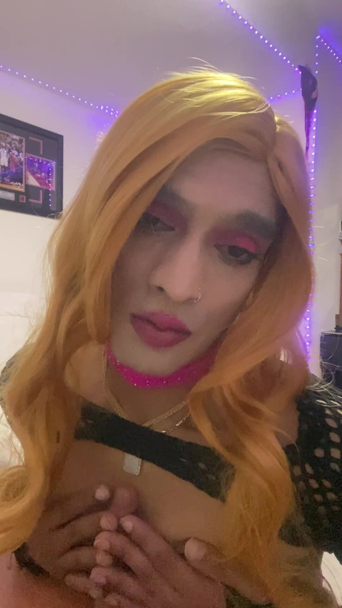 FemBoyAmi: Fată indiană Băiat Barbie Doll Crossdresser