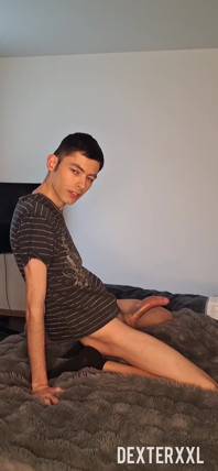 Rafael un tânăr drăgaș sexy se fute cu un cur mare, homosexual anal, tânără fără prezervativ
