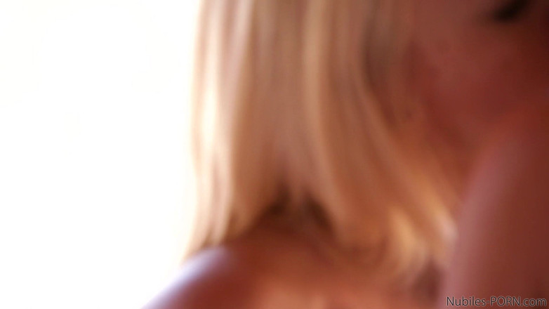 Petite HD Porn: Sesión de ejercicio - S3:e10