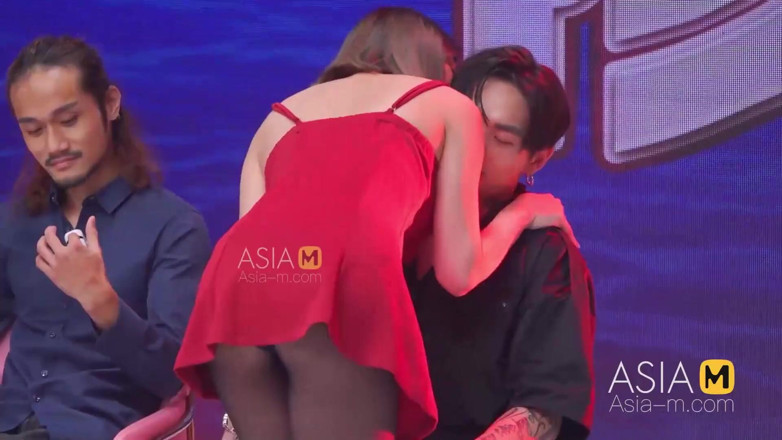 ModelMedia Asia: Mtvsq-0001 Sex Study Room / Season 2 Issue 8 / Caress Teasing a Grab!