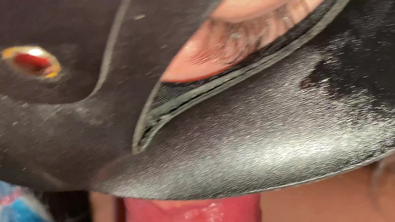 Misis SexQeenOrgasm: 私はクローズアップで隣人をしゃぶることにしました