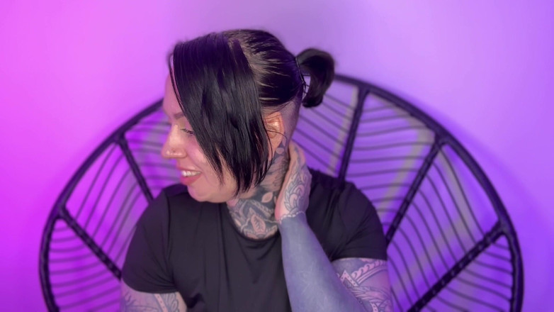 Miss Valentina: Bedtime Yawning Fetish