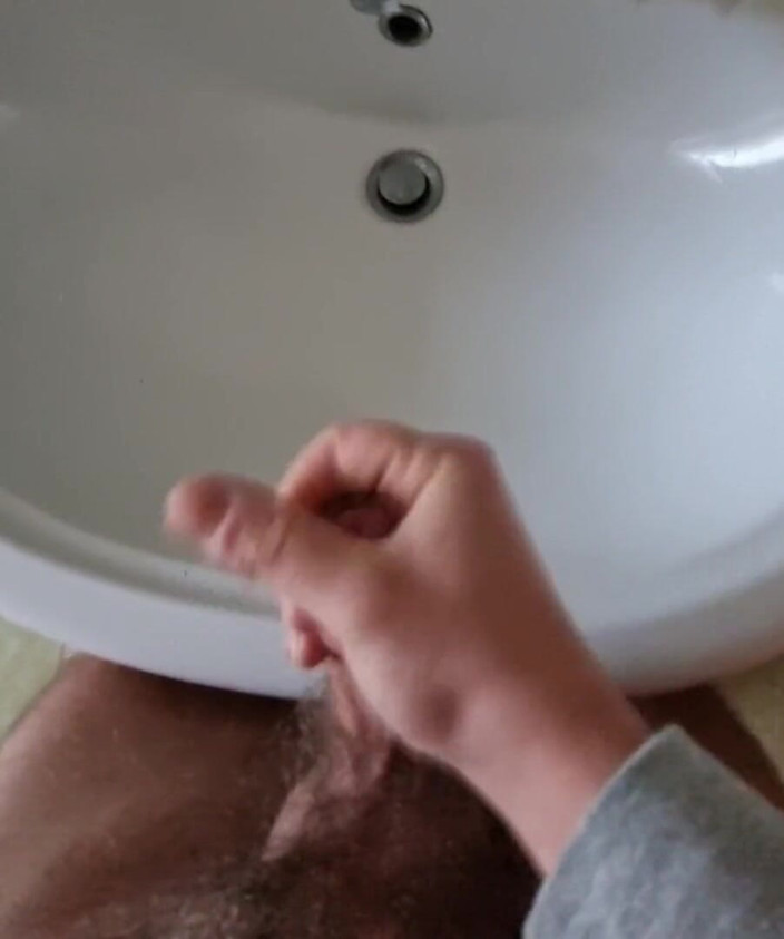 My masturbation: Nel lavandino