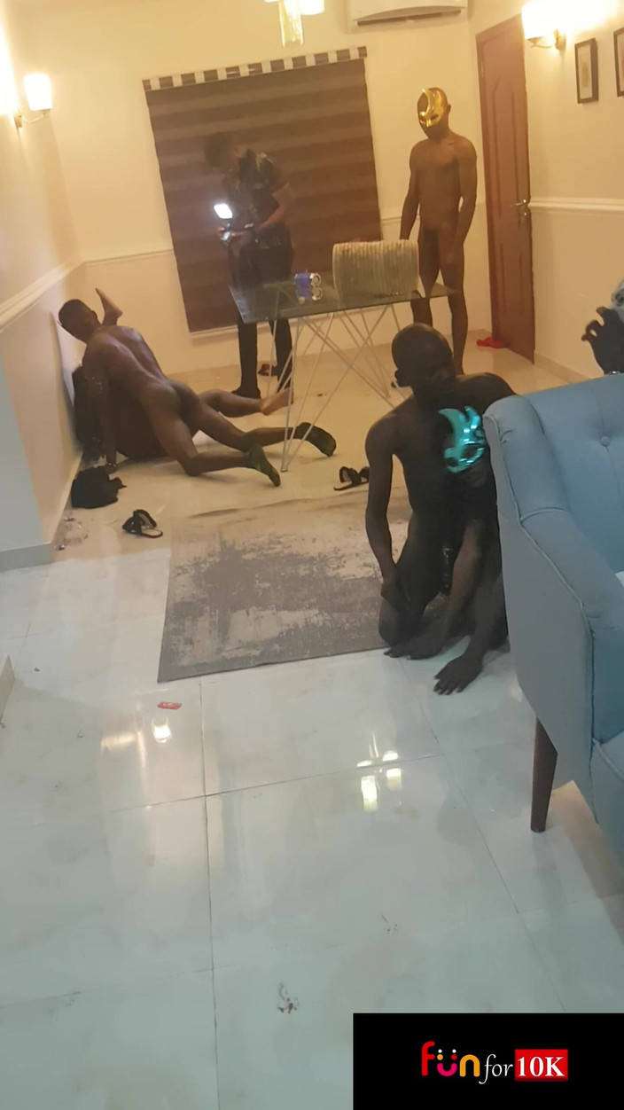 Funfor10k straight videos only: Tvorba orgie v sedačce Bts