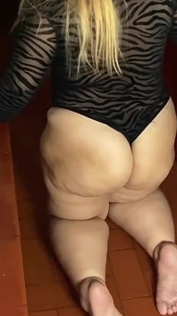 Big Ass Stepmom Receives an Incredible Fuck. Real Homemade Colombian Porn 1