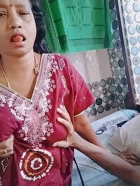 Indian anty hot sex: Người Ấn gợi cảm bộ ngực nóng bỏng