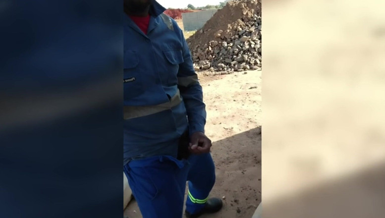 TheBlacKHunterr: Innan du går hem ger arbetaren det på arbetet