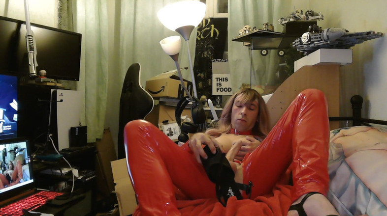 Shinigami55: Catsuit seksi dan melancap