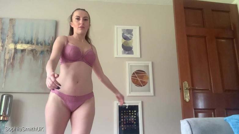 SophiaSmithUK: Süße hohe tritte