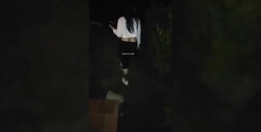 Crisanto999: Beginilah aku mengelabui temanku di pesta ini. Ada yang mau...