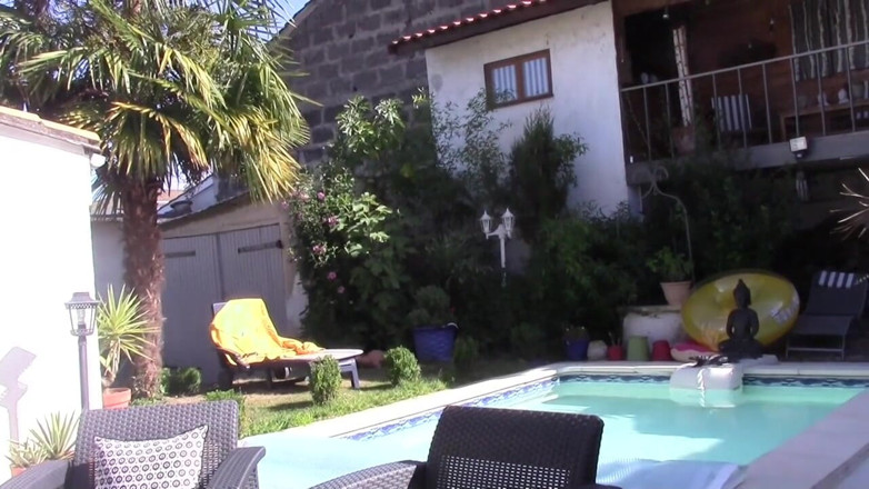 Gaybareback: Gay fucked bareback by 2 tops in exhib outdoor garden