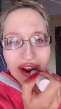 Asmr mangia banana rossetto rosa - labbra fetish food fetish rossetto occhiali