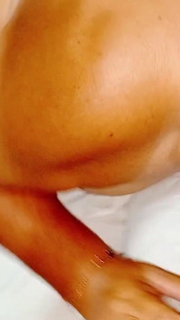 Sexe oral riche avec une MILF mature à gros cul