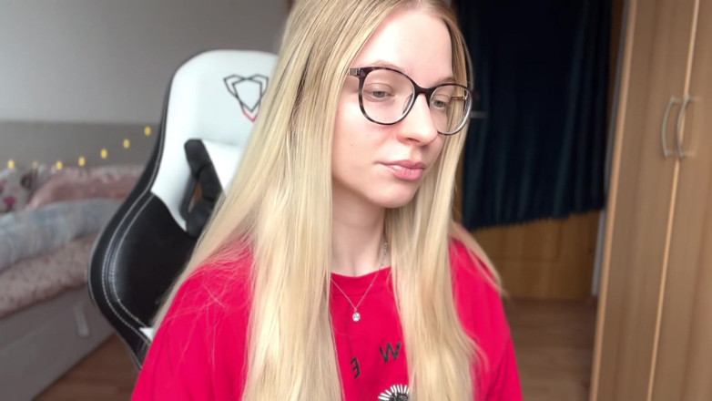 Goddess_Bella_Rae: Este castrarea chiar permisă