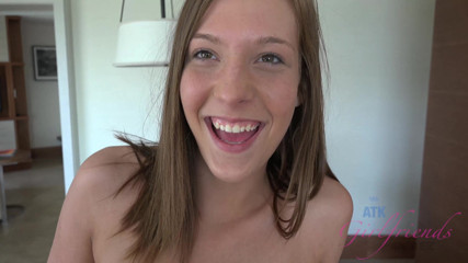 ATK Fans (Girlfriends): Virtuele vakantie in Hawaï met Betty Manson deel 1