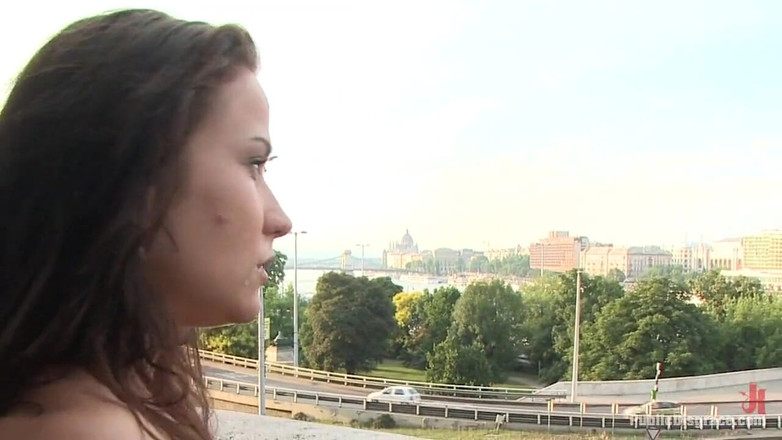 Public Disgrace by Kink: Dikongkek dalam Bas Bandar