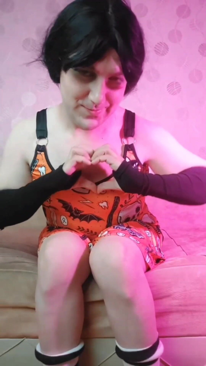 Kitty_Cross: Halloween Outfit Amateur Femboy Attractive Legs