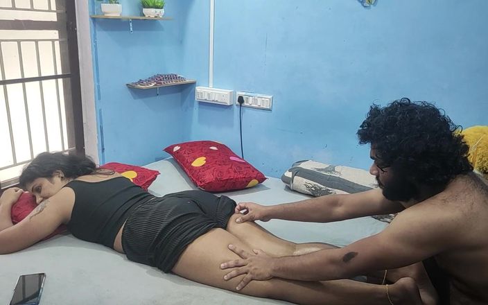 Vaigavarun Feet romance: Pijat kaki dan kaki