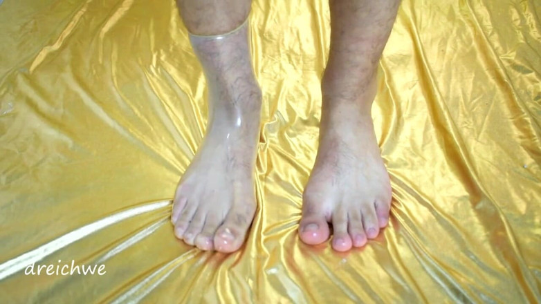 Dreichwe: Fetiches por pés com camisinha