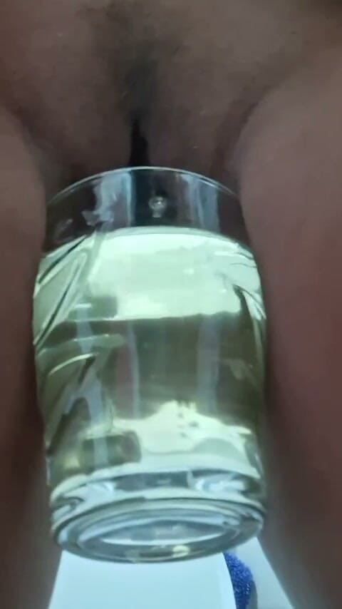 Lettyblond: Hot Liquid