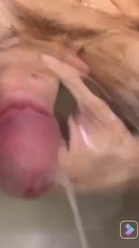 Výstřik na mléčný penis