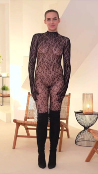 Claudia, Sexy Brunetka, Je ošukána opravdu tvrdě