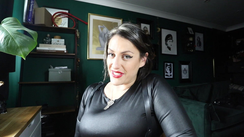 Countess diamond: The Dominatrix Next Door