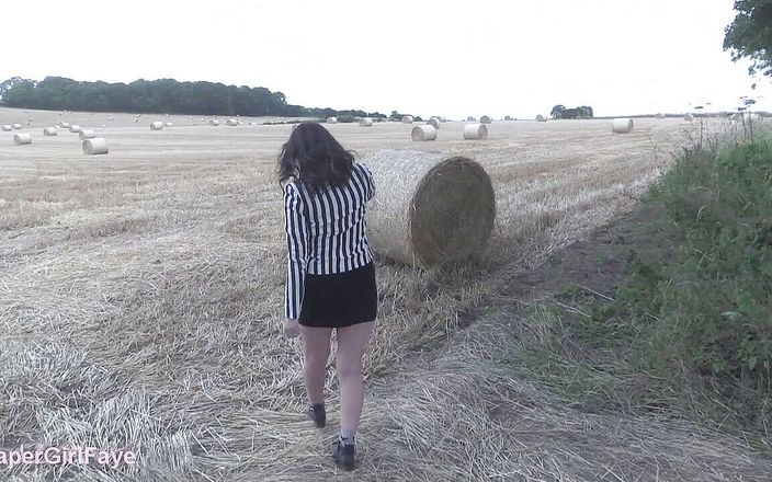 Her Kink UK: 小麦の濡れ