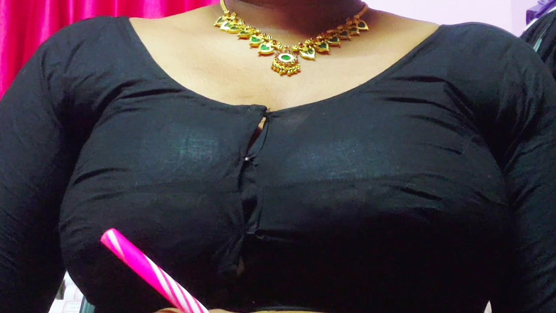 Desi Mohini: hot desi bhaartiy jore kamre men poora haardakor seks karte...
