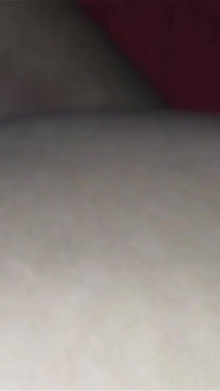 [karmico][ráno] Můj manžel hladí moje prsa