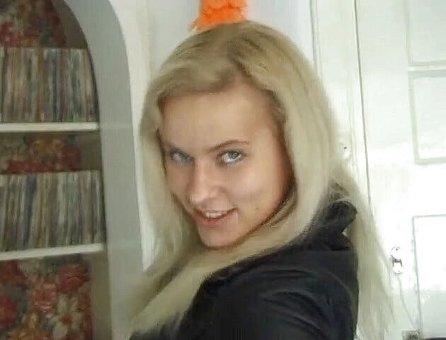 Flash Model Amateurs: Çok güzel kız amını gösteriyor