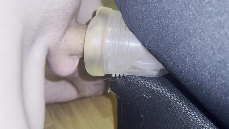 Friend4Fuck Gay+: 男弄fleshlight強烈なうめき声までオーガズム