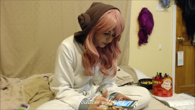 goddessjoules: Ignoring You in My Princess Leia Pajamas
