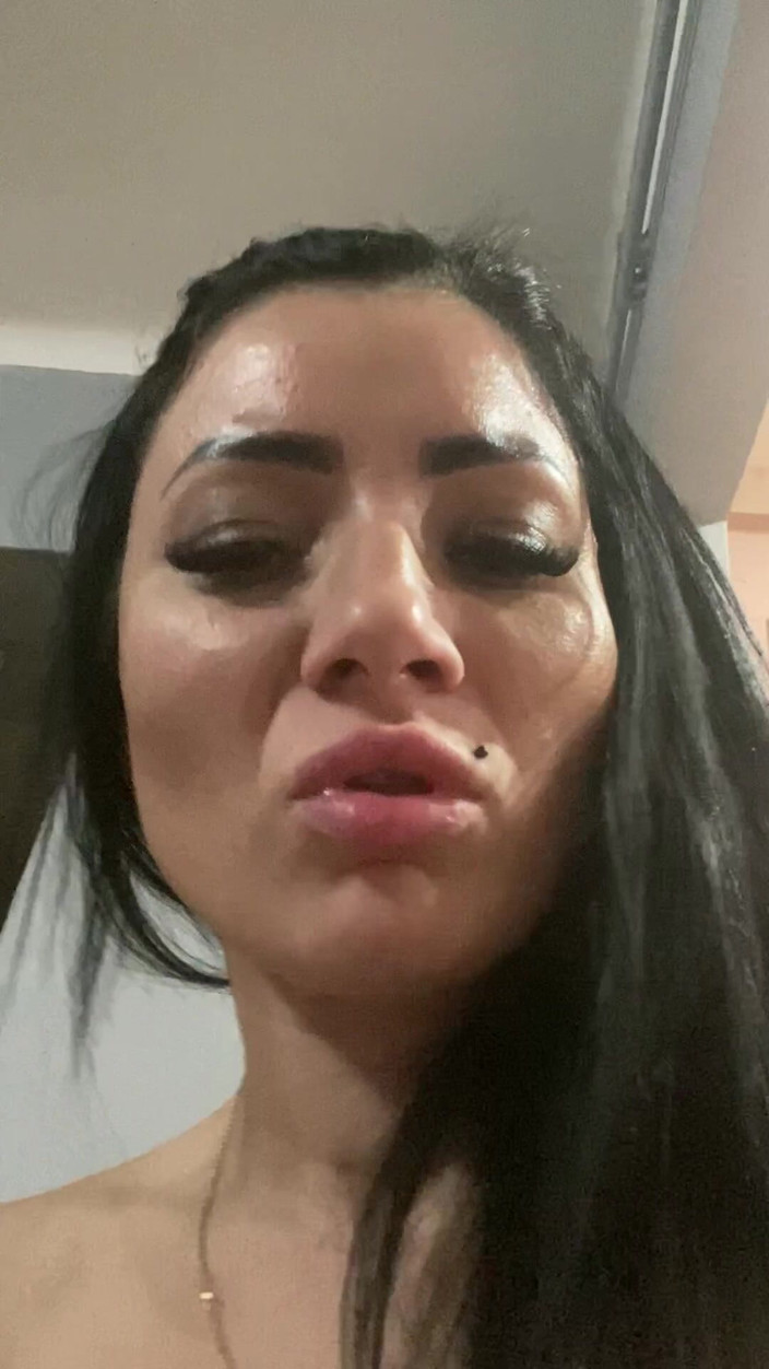 Queen6969: Anální hra a orgasmus