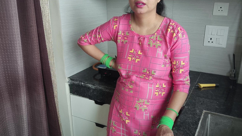 Saarabhabhi6: Hot XXX Stepmom Talking in the Kitchen