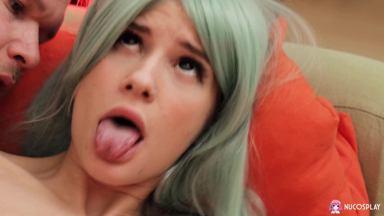Nu Cosplay: Small Hentai Hottie Sofa Weber Loves Anal