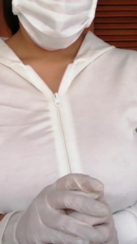 乳胶手套和外科口罩（吞精）