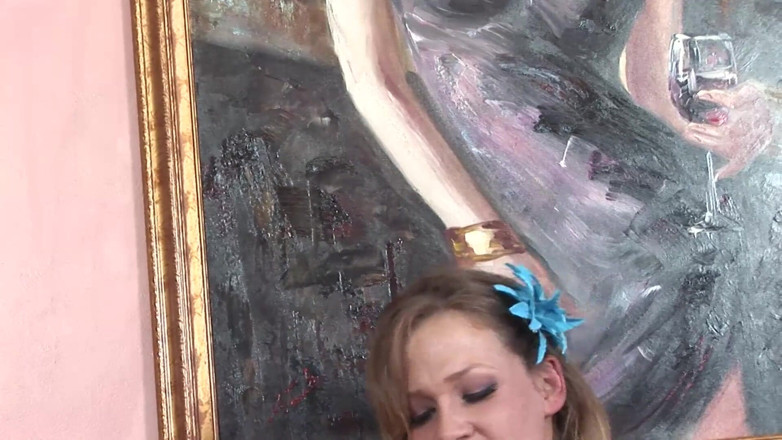 Big Tits World: Urocza cycata dziewczyna jedzie dużego kutasa potrząsa swoimi dużymi piersiami