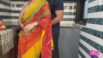 Sammy Sins: Tante bahenol ini dientot habis-habisan di dapur