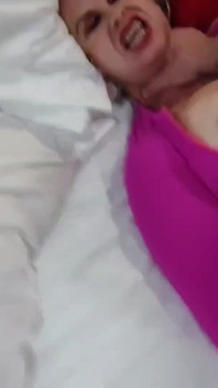Tiffany Montavani Faz Sexo Com Fã Sem Camisinha