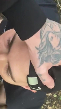 Una passeggiata romantica nella Foresta