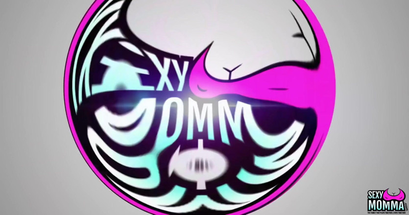 Sexy Momma XXX: 熟女のアシュレイライダーがエヴァクリームを作る!