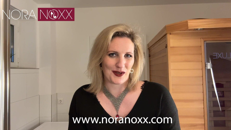 NoraNoxx: CMNF: 昨夜について: 裸の女性、スーツを着た男性、そしてホットタブ