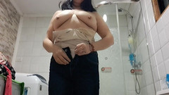 Mommy big hairy pussy: 엄마의 젖탱이